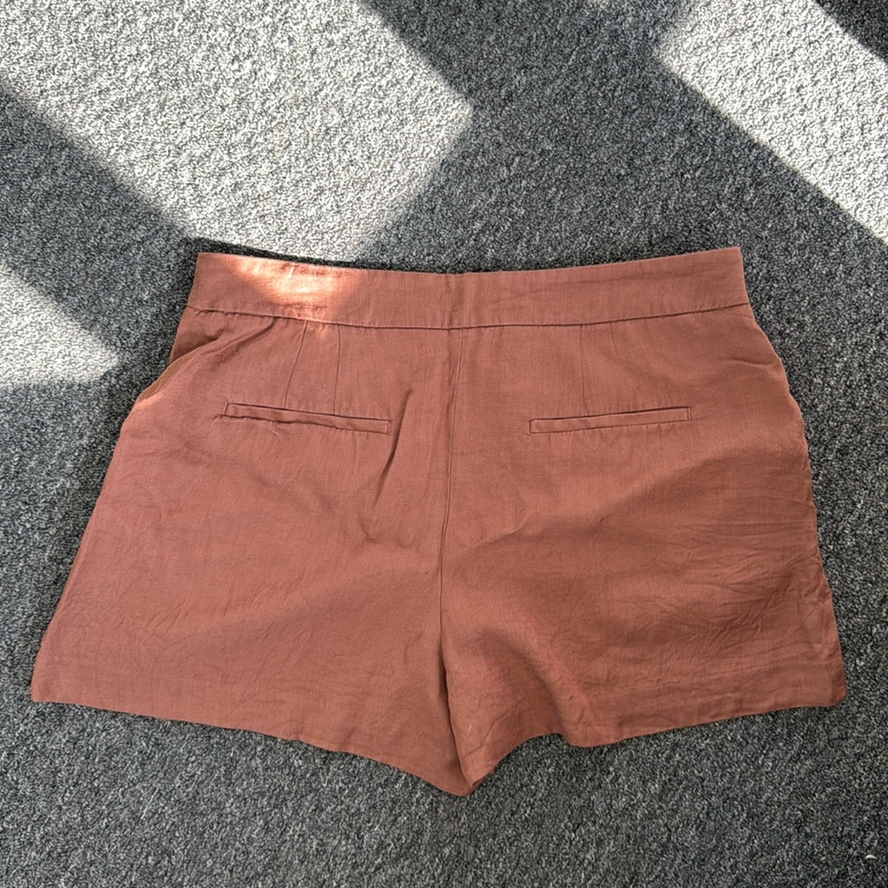 Express Stylist Linen Short-Size 14 - Picture 3 of 6